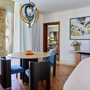 One Bedroom Island Suite